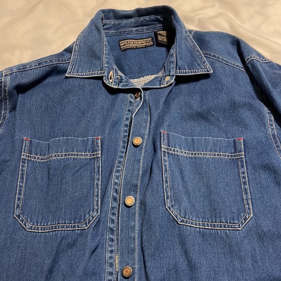 Womens L denim shirt. - Picture 3 of 4